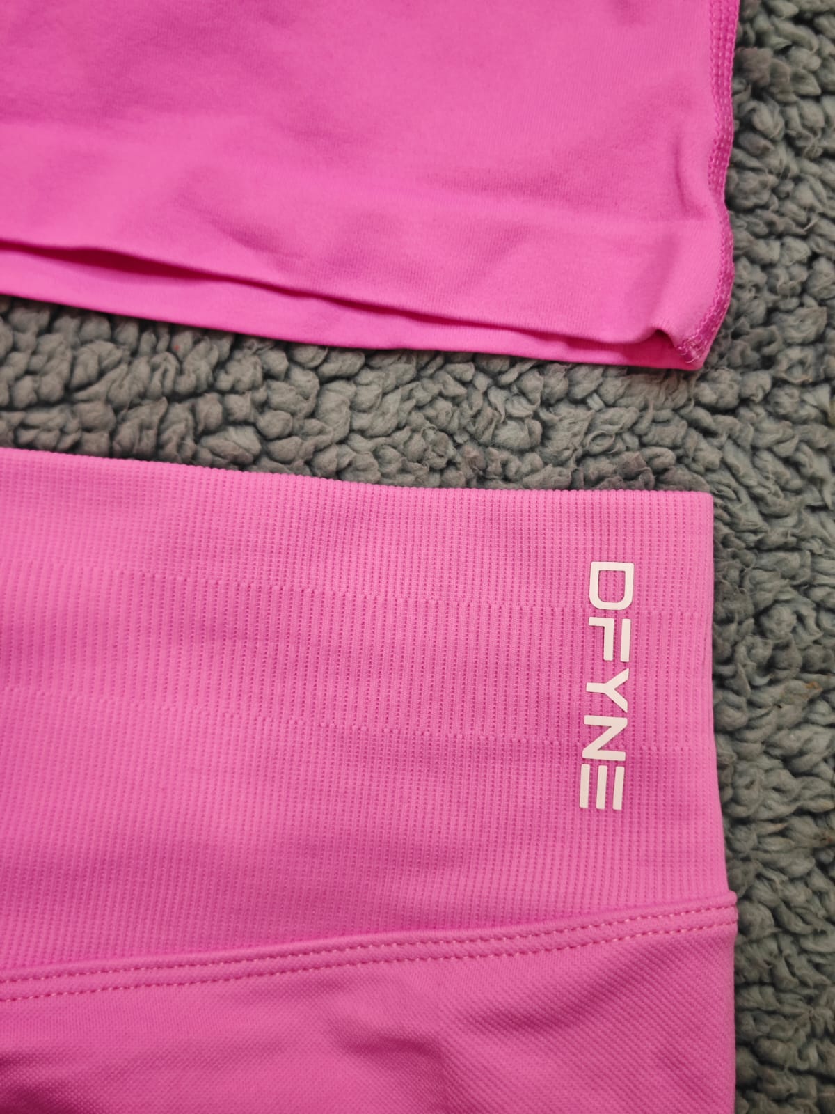 Conjunto DFYNE Dupe Top y Short