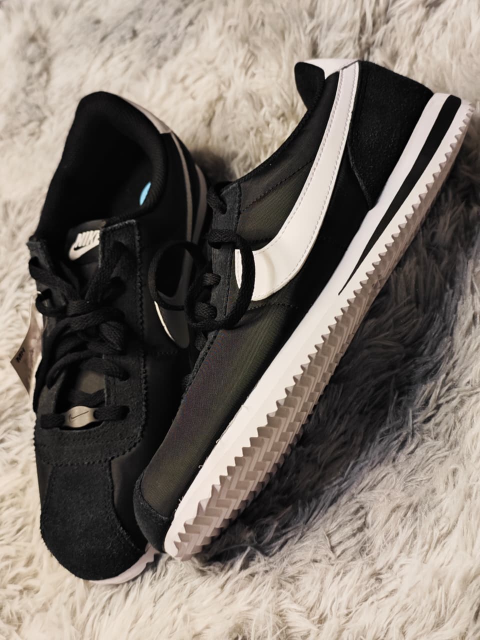 Nike Cortez Textile Tenis Negros — Talla 24 MX (GS)
